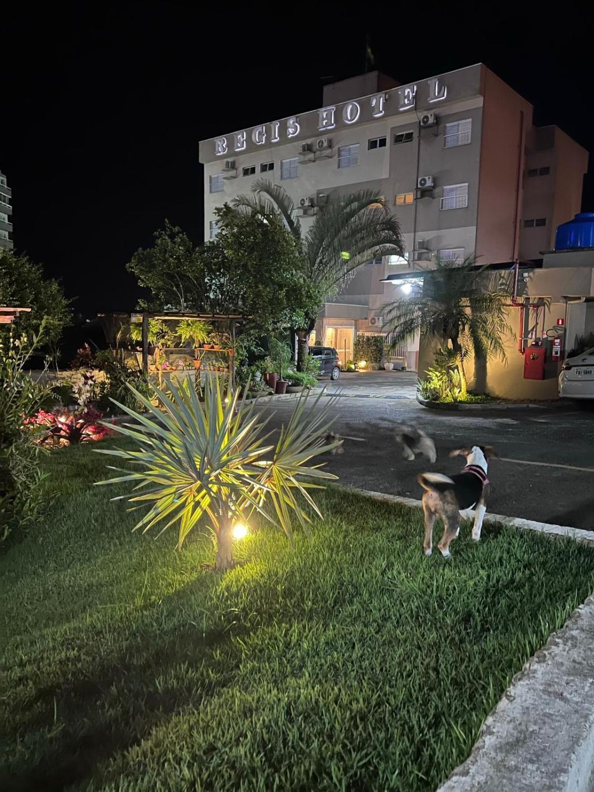 רג'יסטרו Regis Hotel II מראה חיצוני תמונה