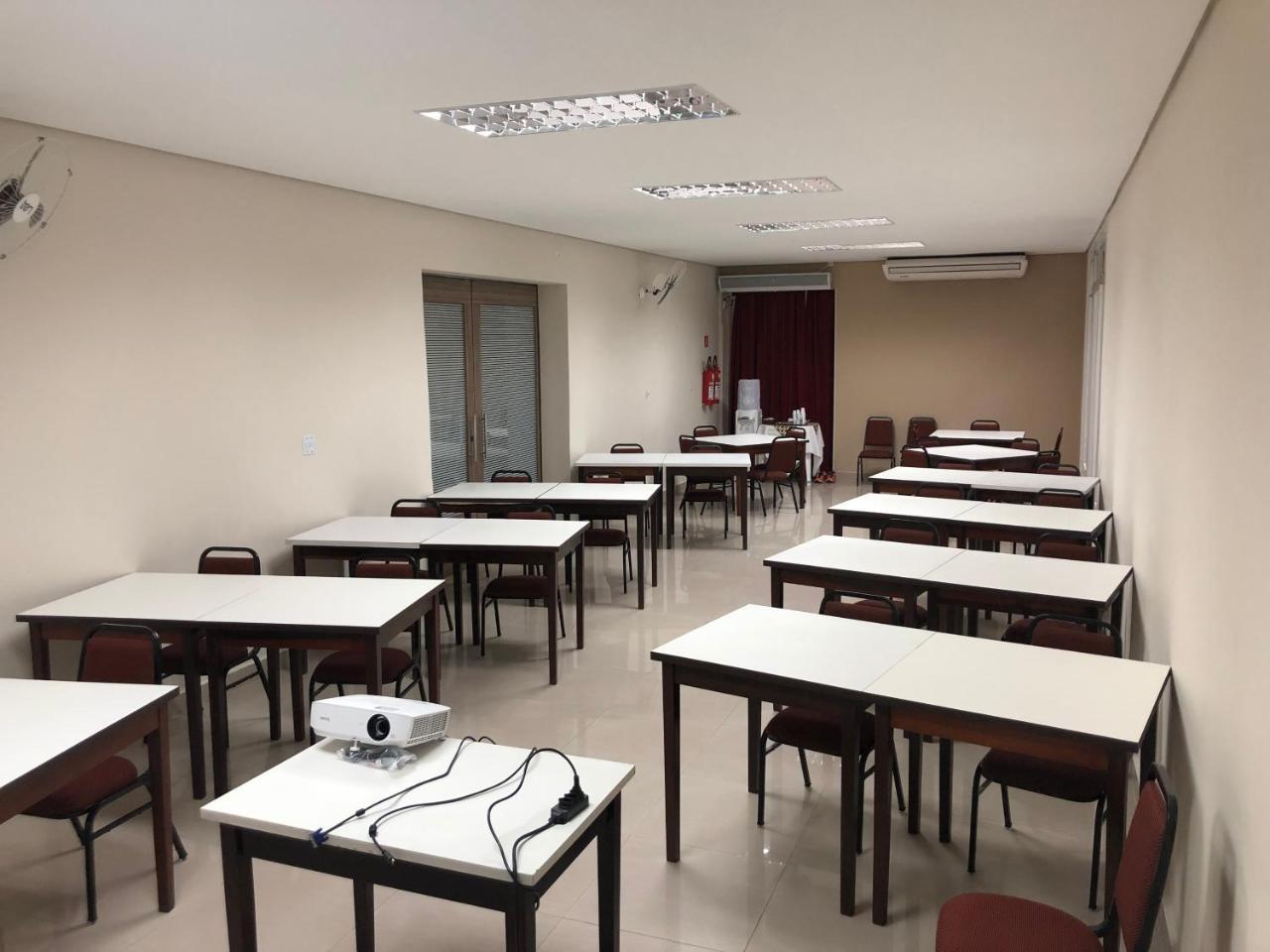 רג'יסטרו Regis Hotel II מראה חיצוני תמונה